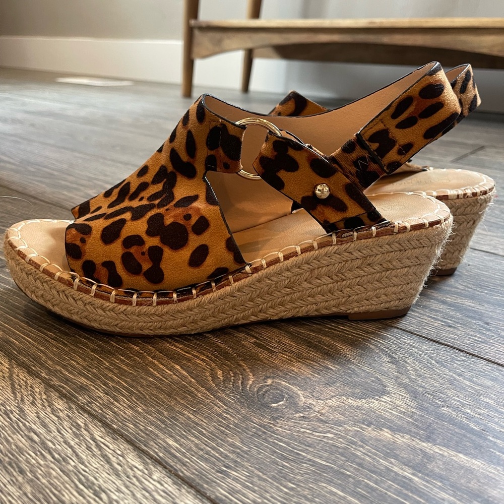Catherine Malandrino leopard print sandals